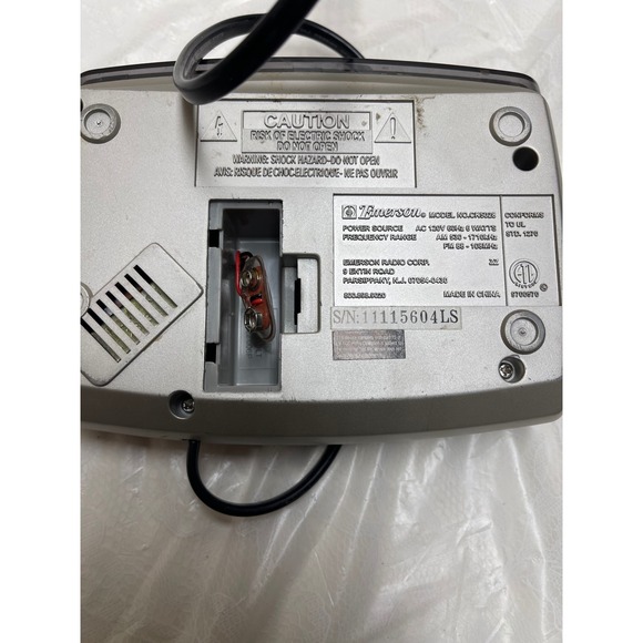 Emerson AM/FM Digital LED Clock Radio Battery Backup Silver Bedside Alarm Works! - Picture 4 of 5